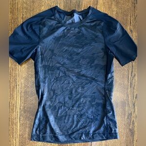 🍋LIKE NEW Lululemon Shortsleeved Crew Workout Tee